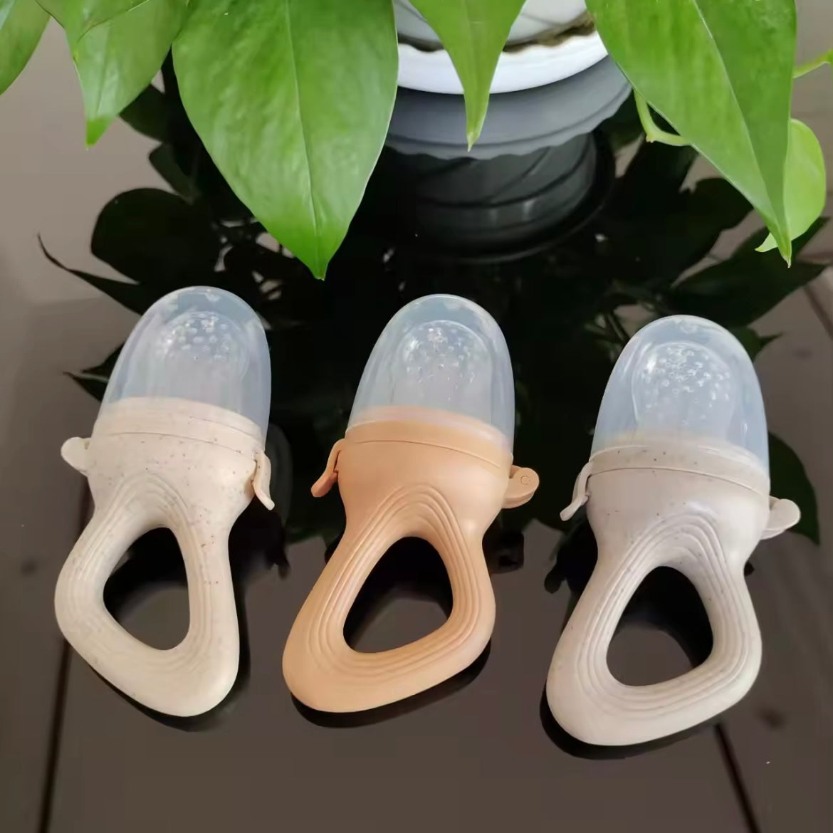 Tétine mangeoir Canovax