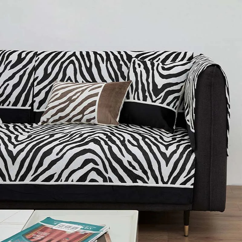 Housse en Chenille Imprimé Zebra Sauvage